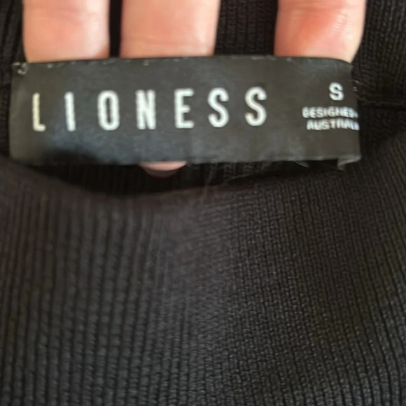 Lioness Ribbed Lounge Pants in Black Size Small from Revolve - Picture 5 of 5